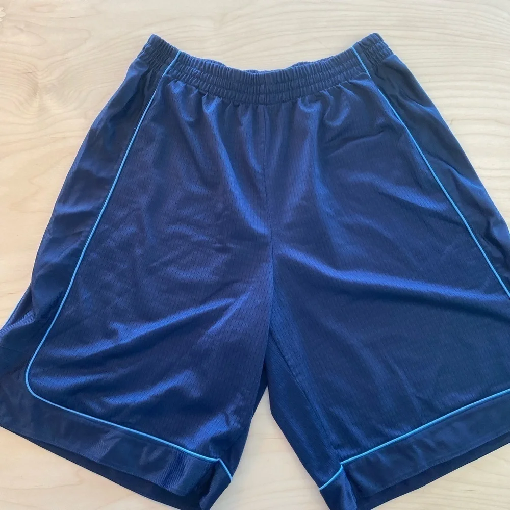 Bugle Boy Sports Shorts size Large (CK)